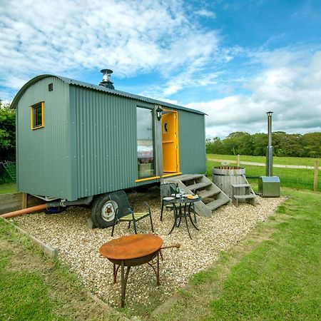Kidwelly Glamping Hotell Eksteriør bilde